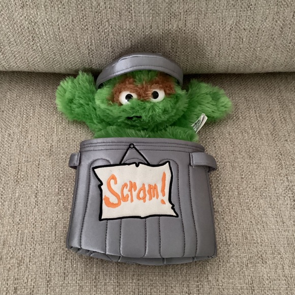 Sesame Street | Toys | Sesame Street Oscar The Grouch Soft Hand Puppet